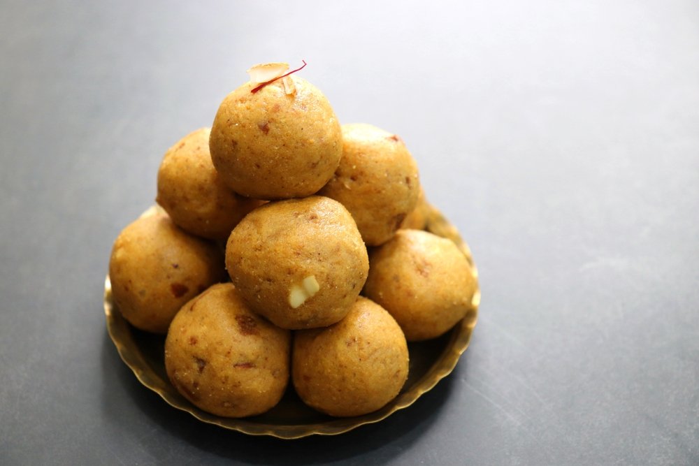 Besan ke Laddu Recipe