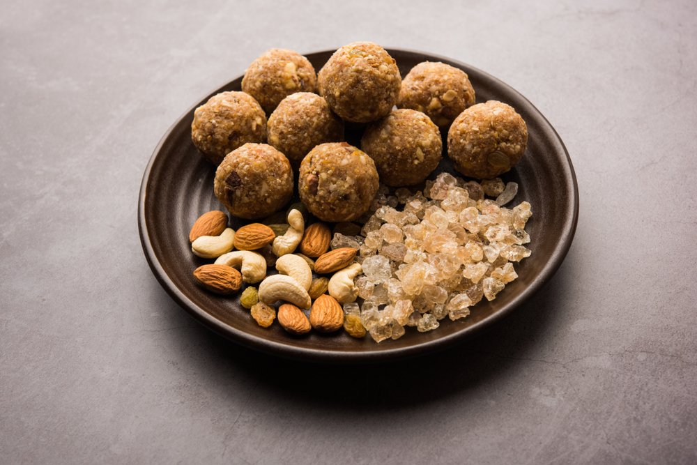 Sweet Gond Laddu Recipe